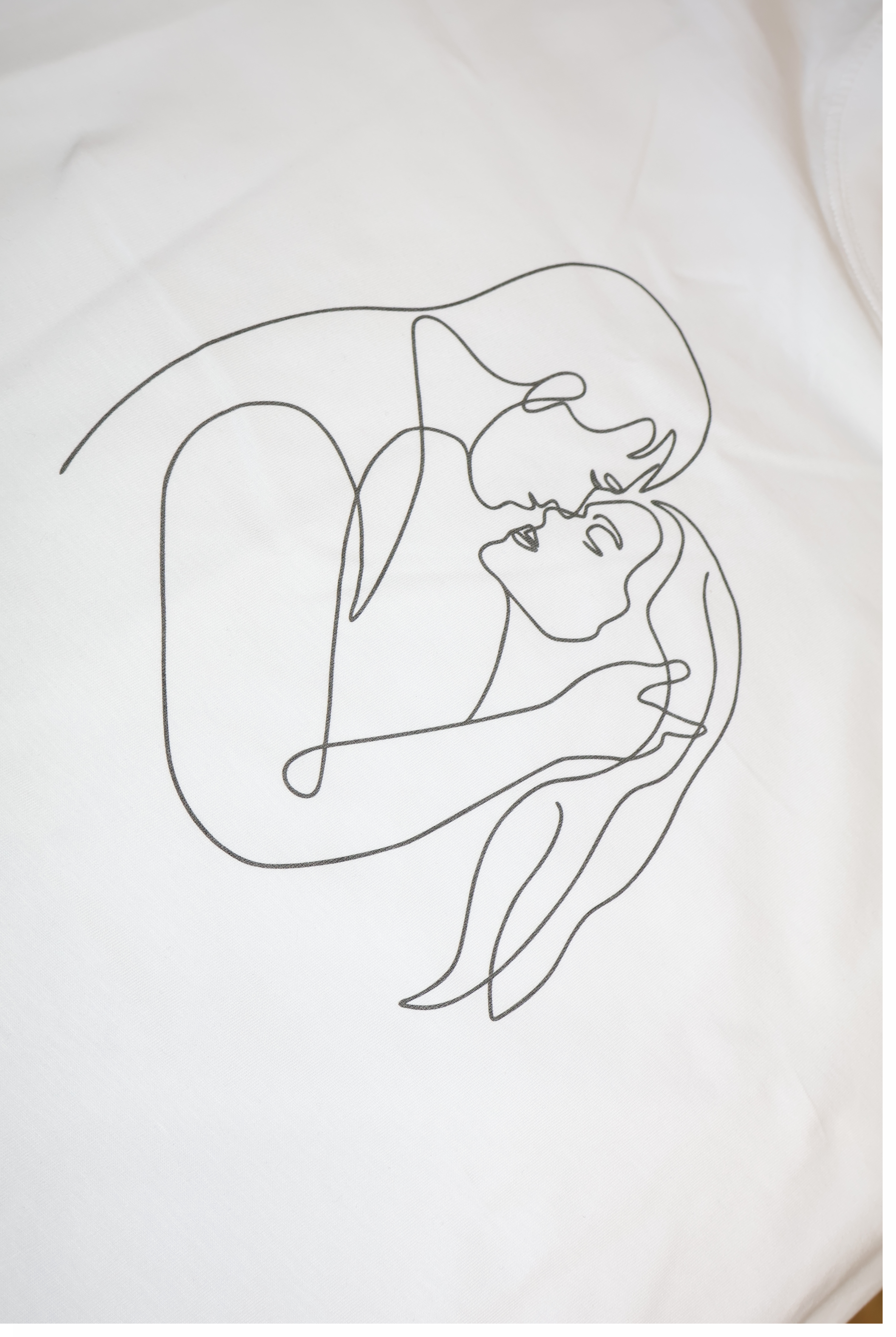 Tender Touch t-shirt brysttryk detalje
